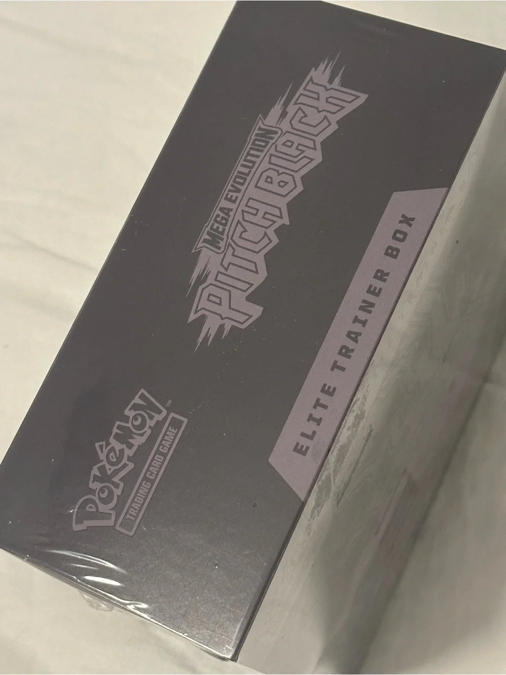 Pokemon Pitch Black ETB